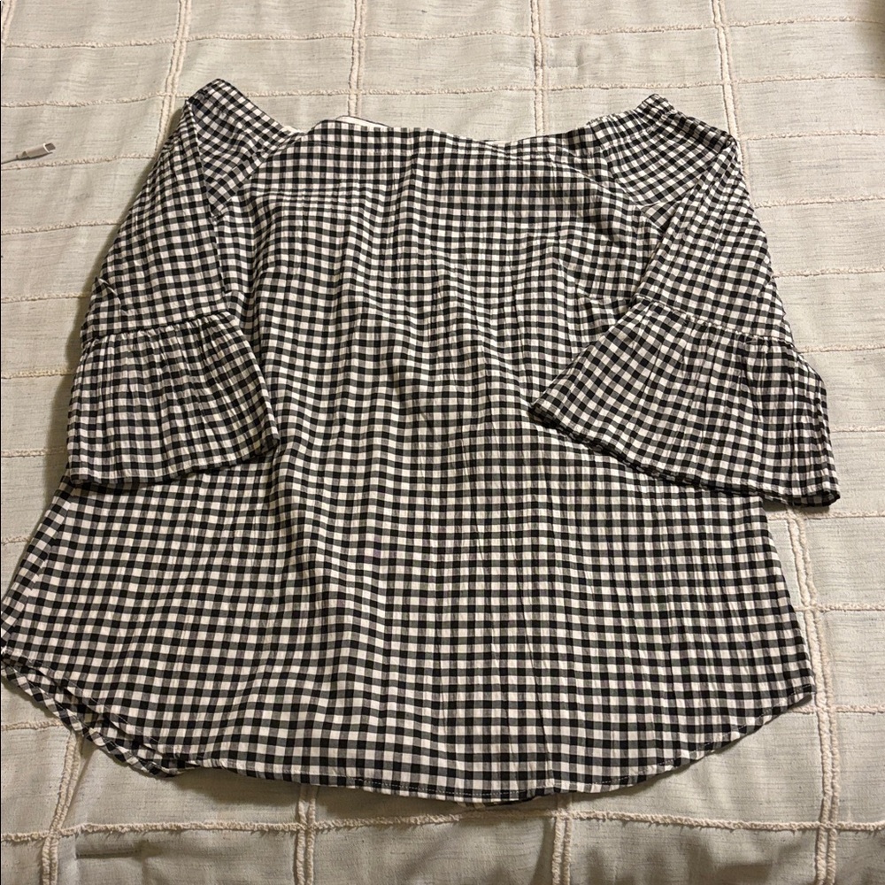 White House Black Market Monochrome Blouse